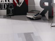 Keramische tegel van het de Glanstapijt van Inkjet de Droge, Tegels 600*600mm Grootte Licht Grey Color van de Slaapkamervloer