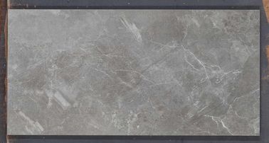 De super Glanzende Opgepoetste Grootte/het Marmer van Grey Color 600*1200 Mm van Porseleintegels kijkt Vloertegel